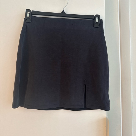 Lululemon Black Ribbed Detail Top - Picture 6 of 9